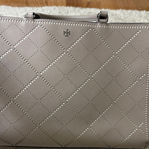 Tory Burch Robinson Crosshatch Tote Shoulder Bag Taupe - Picture 2 of 16